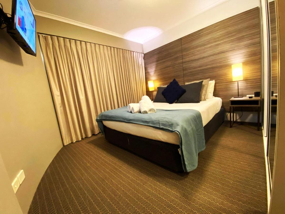 2 Bed 2 Bath Apartment In Braddon, Canberra - Pool, Gym And Free Parking Dış mekan fotoğraf