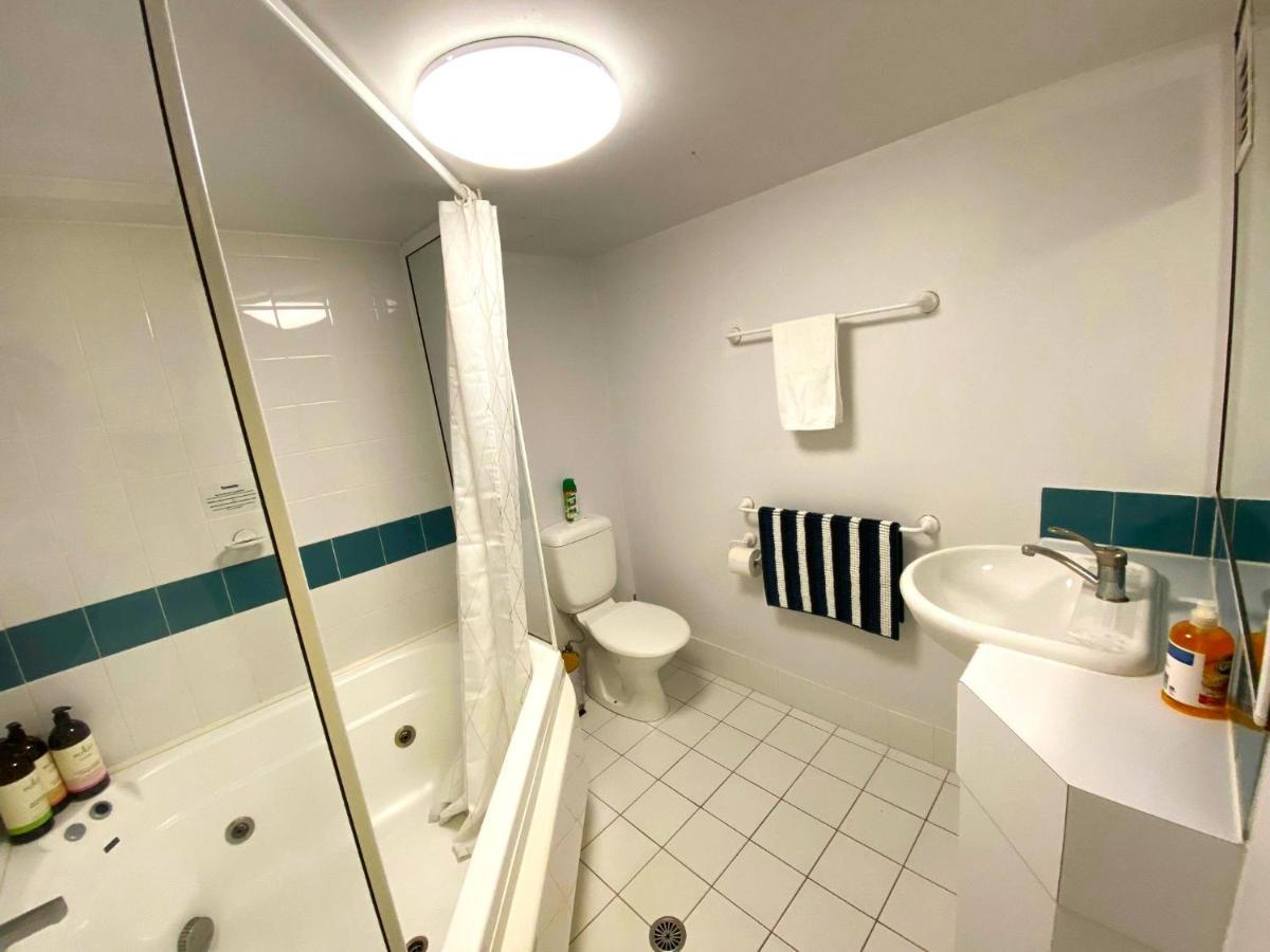 2 Bed 2 Bath Apartment In Braddon, Canberra - Pool, Gym And Free Parking Dış mekan fotoğraf