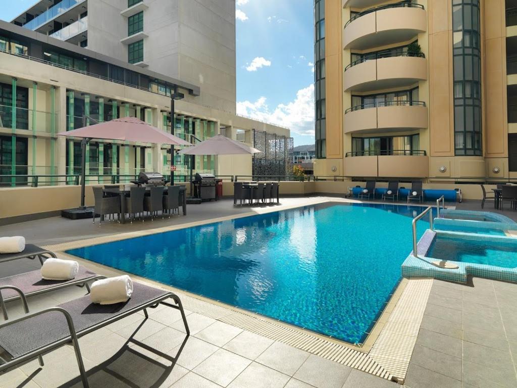 2 Bed 2 Bath Apartment In Braddon, Canberra - Pool, Gym And Free Parking Dış mekan fotoğraf
